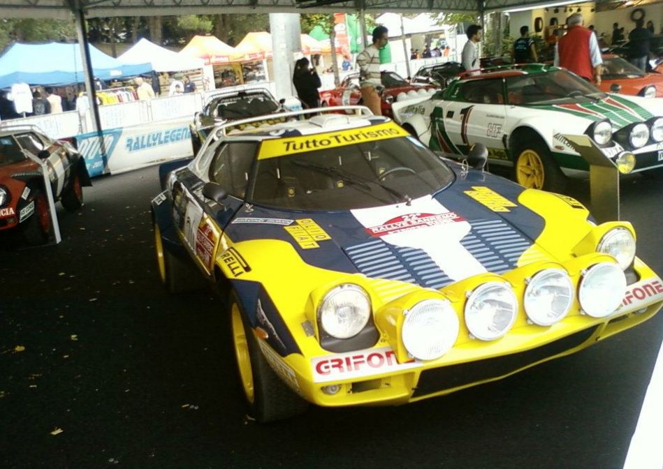 Lancia Stratos Yellow Grifone rally car